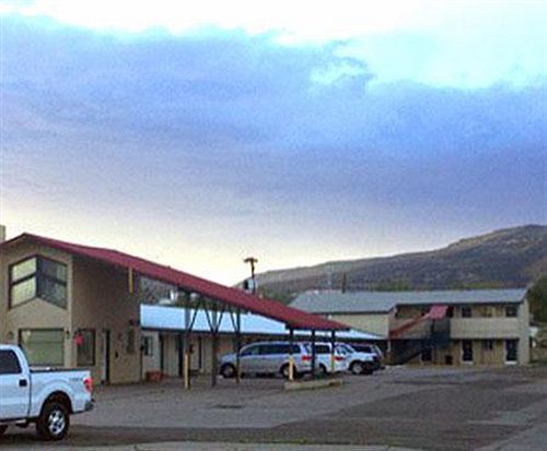 Travel Motel Raton Extérieur photo