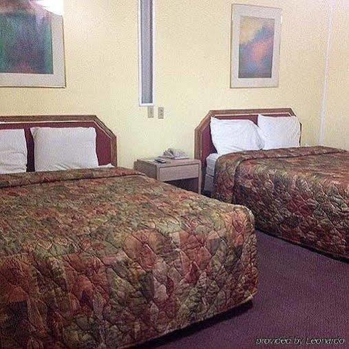 Travel Motel Raton Extérieur photo